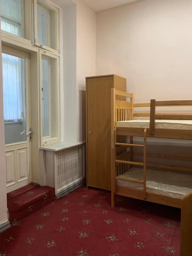 Uneed Sport Hostel Odessa Buitenkant foto