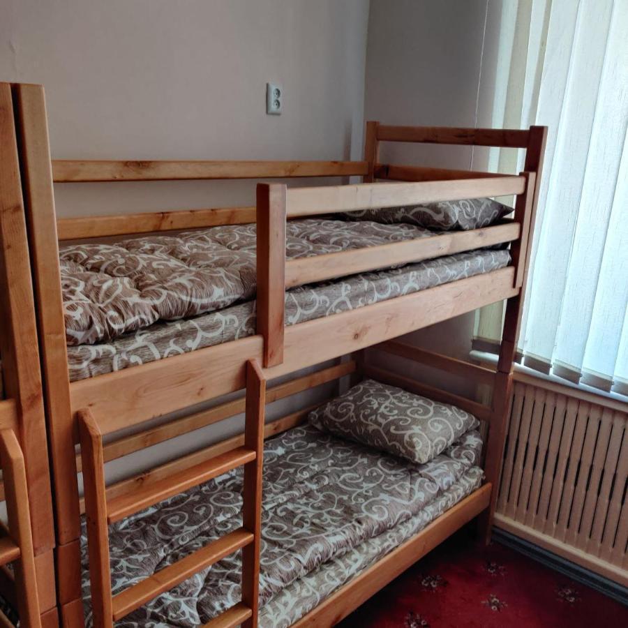 Uneed Sport Hostel Odessa Buitenkant foto